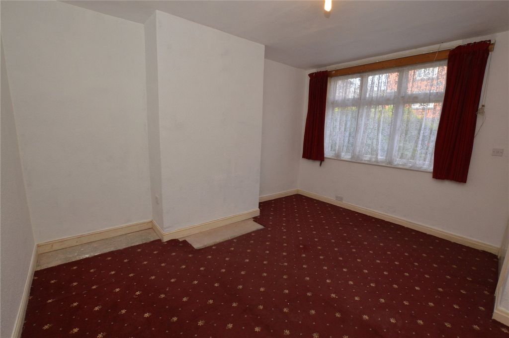 Property photo 2 of 8 Picture No. 04