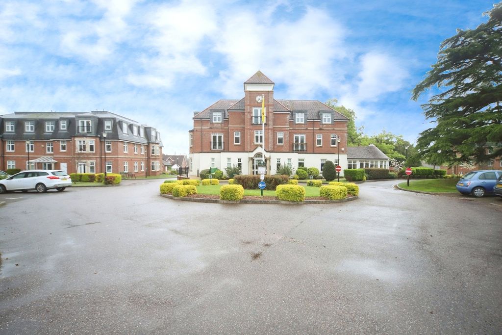 Property photo 2 of 16 Picture No. 01