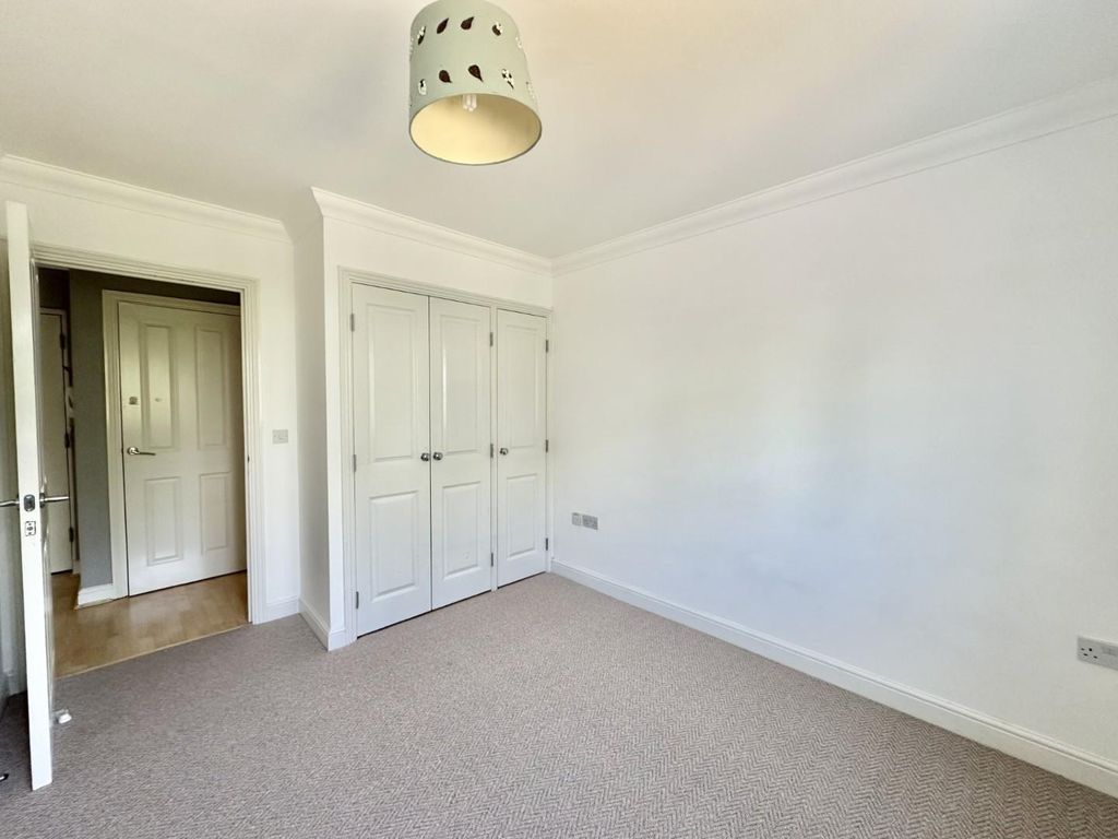 Property photo 2 of 12 9E4743F4-E3c3-42Fd-B410-31292831772d.Jpg