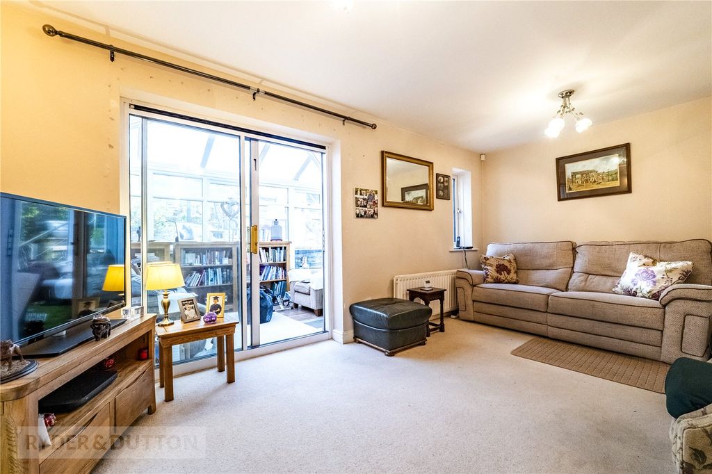 Property photo 3 of 19 Living Room