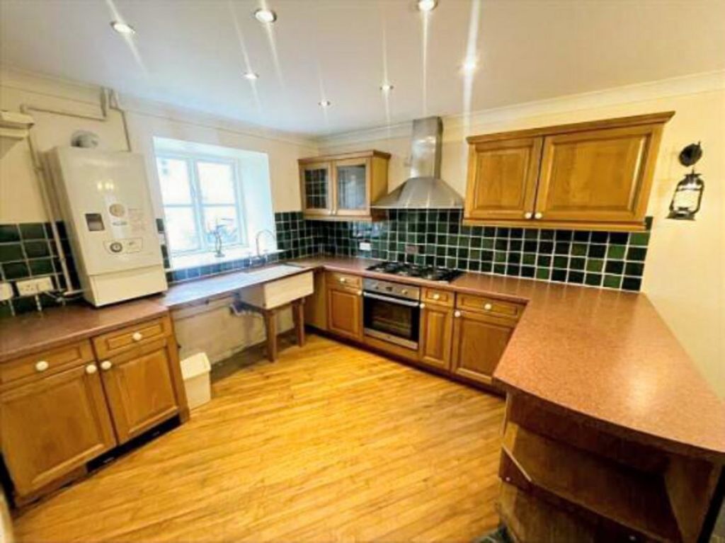 Property photo 2 of 4