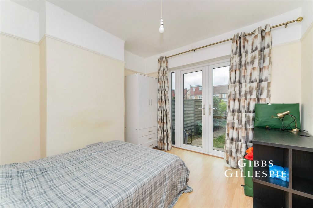 Property photo 3 of 10 Picture No. 01