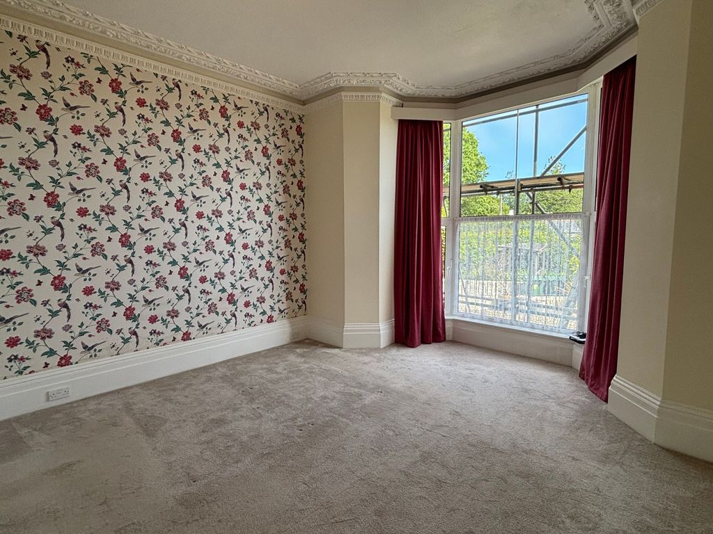 Property photo 3 of 13 Master Bedroom