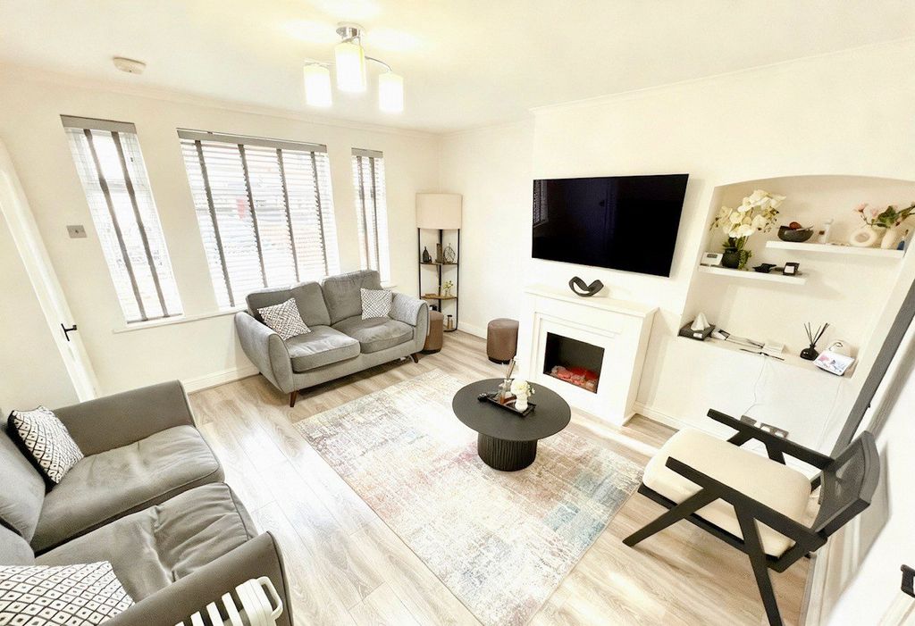 Property photo 2 of 11 Picture No. 04