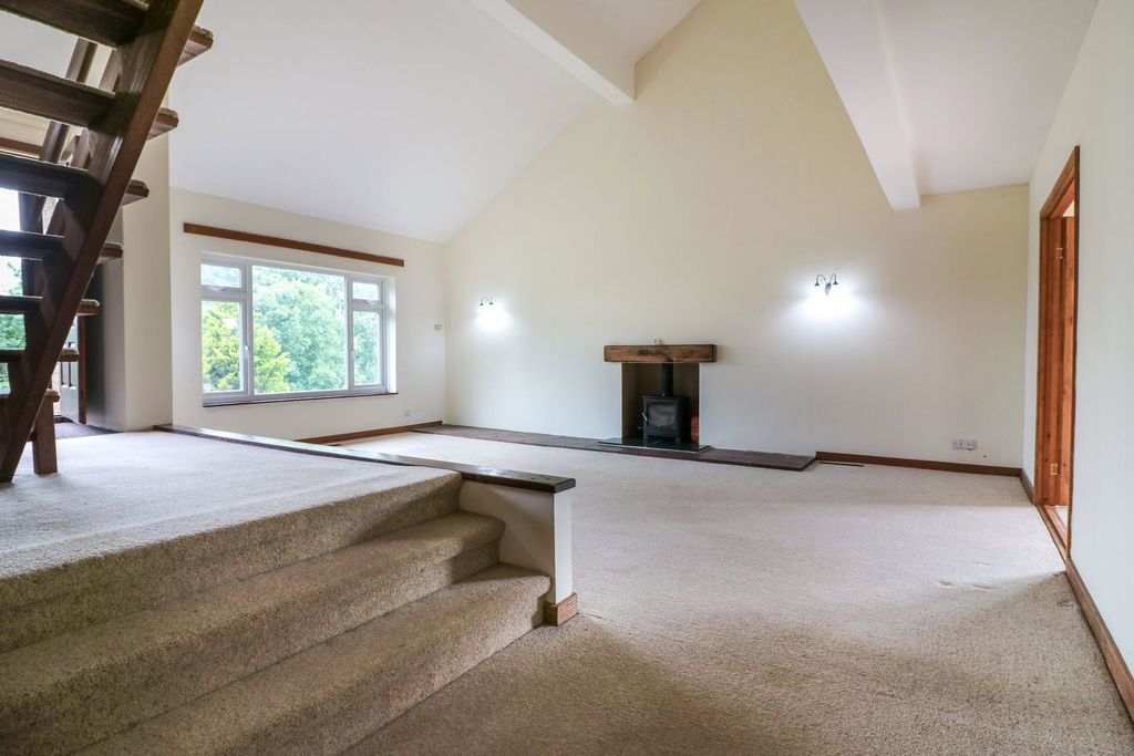 Additional image 7 of 6 bed detached house for saleSt. Barnabas Road, Barnetby DN38