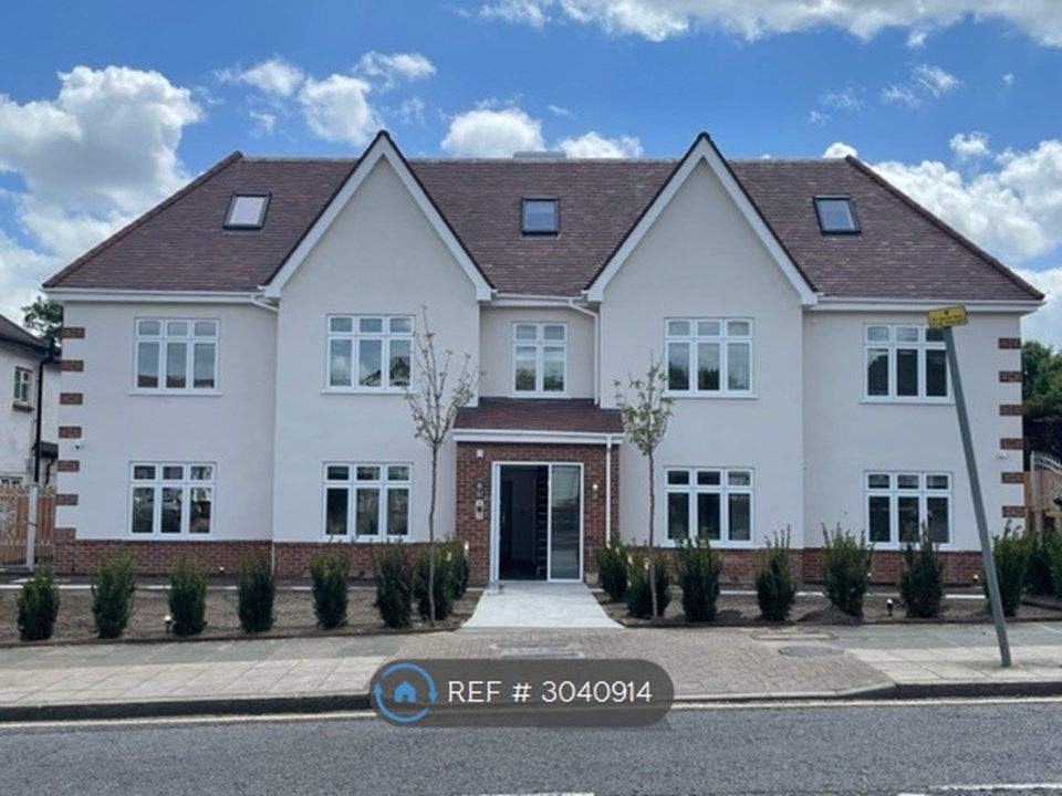 Property photo 1 of 8 Rosemary Court
