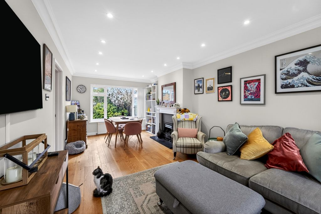 Property photo 3 of 16