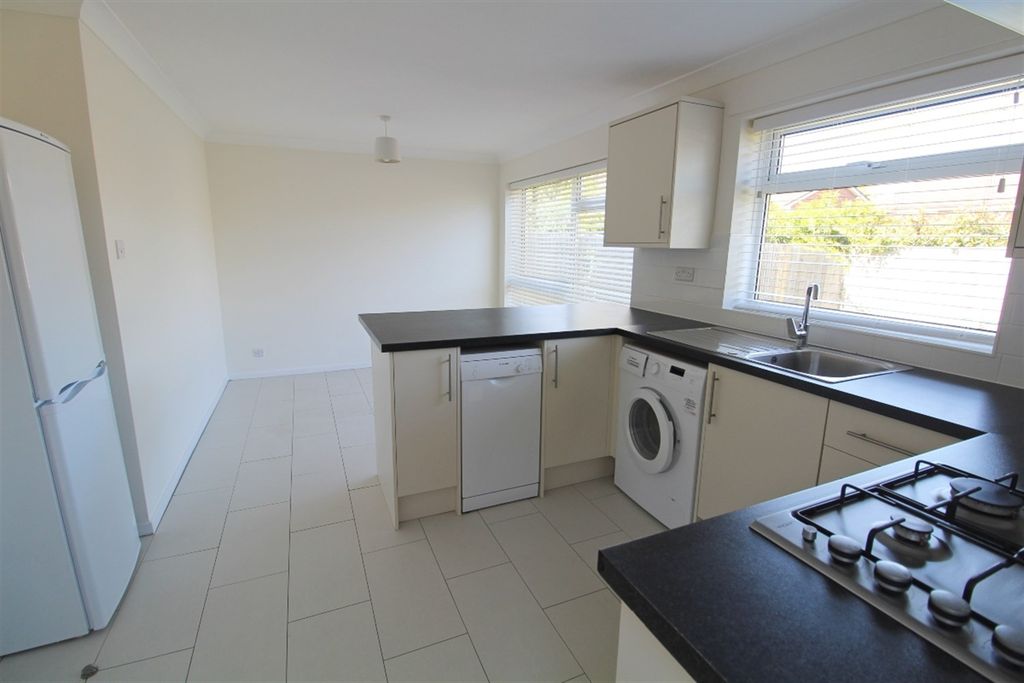 Property photo 2 of 15 Kitchen