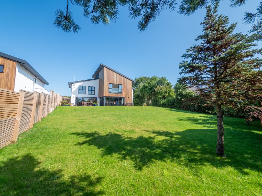 Property photo 2 of 25 20240729_095051258_Ios