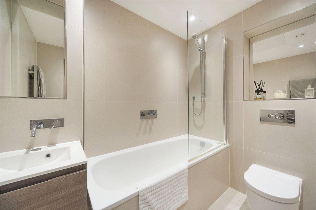 Property photo 3 of 5 Picture No. 04