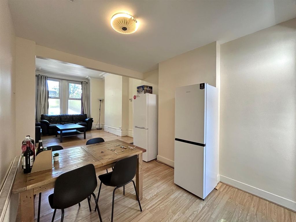 Property photo 1 of 22 Dining Reception.Jpg