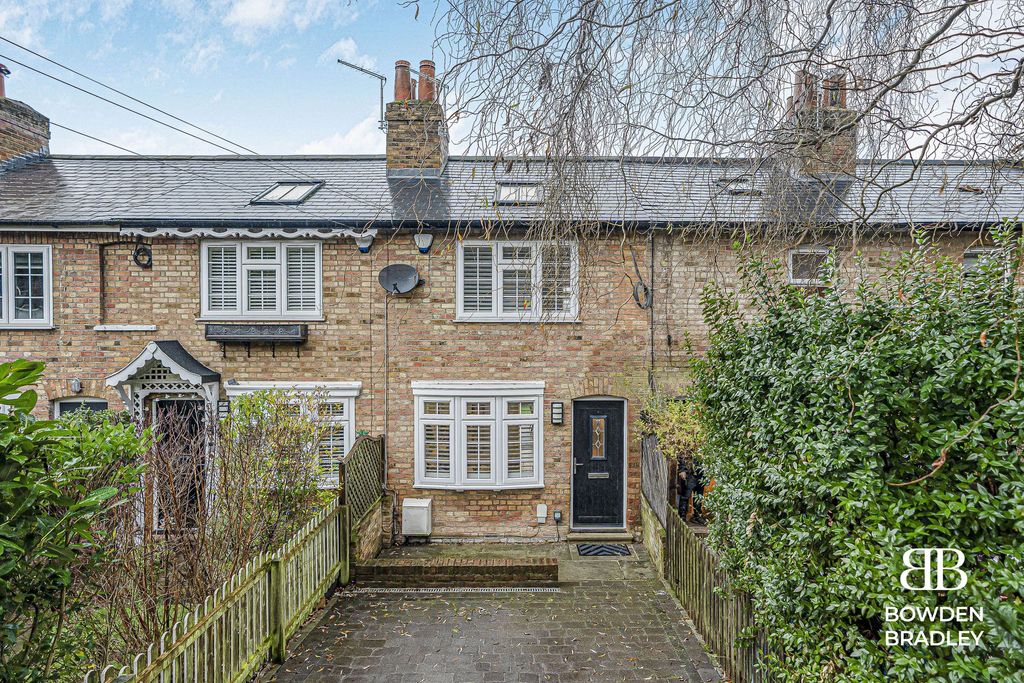 Property photo 1 of 16