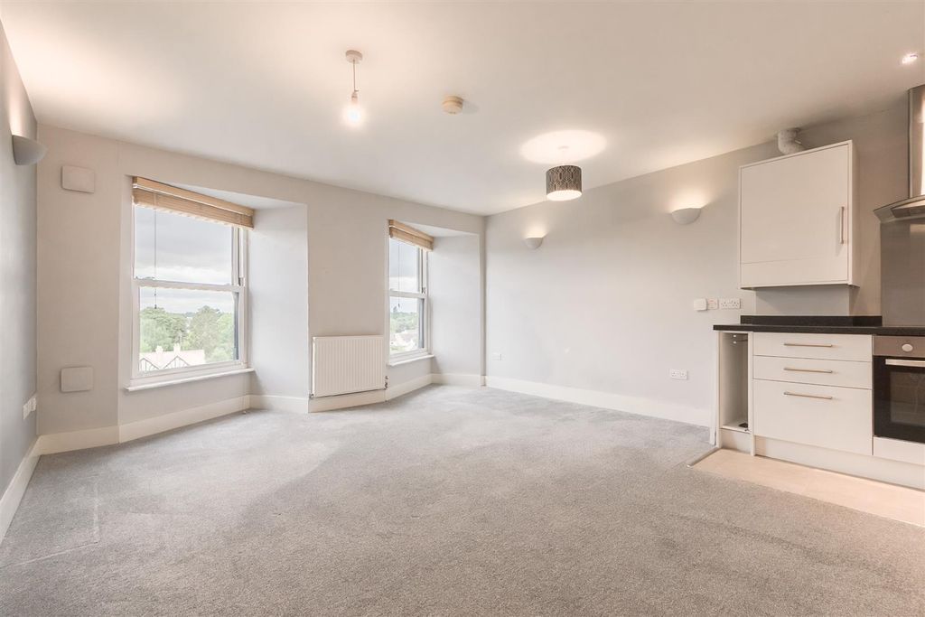 Property photo 2 of 9 250705_Philipjames_Icenehouse-8.Jpg