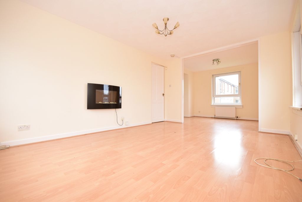 Property photo 3 of 12 Gallery