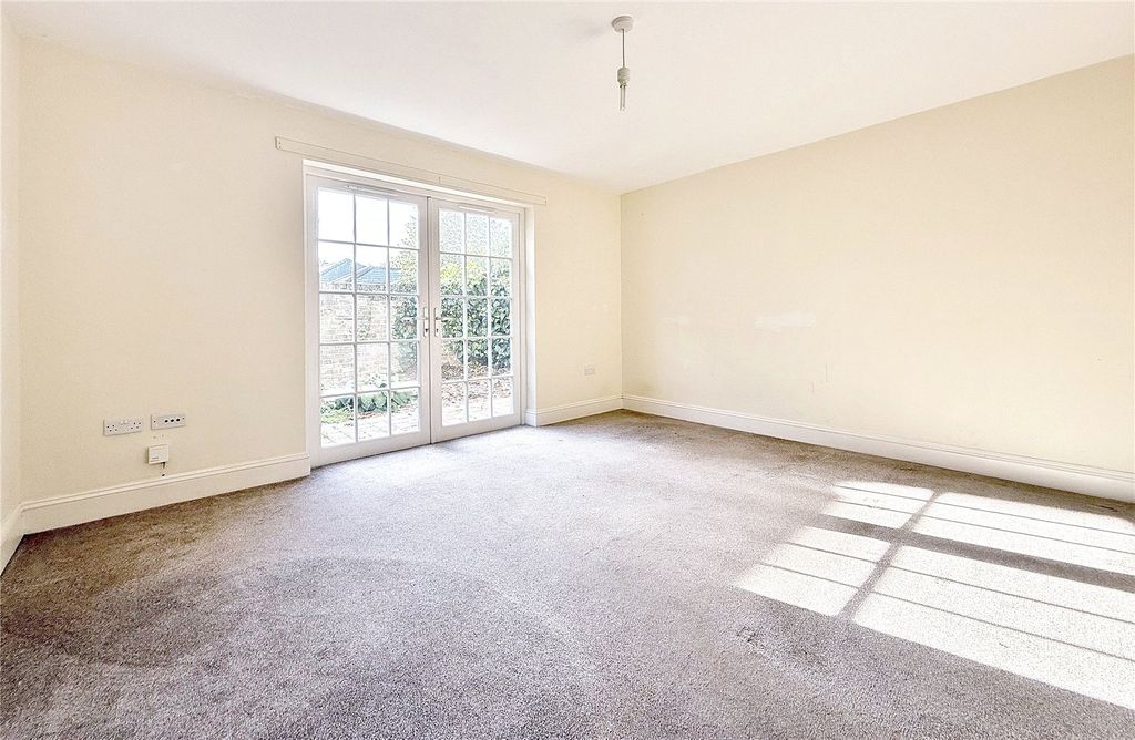 Property photo 3 of 19 Picture No. 37