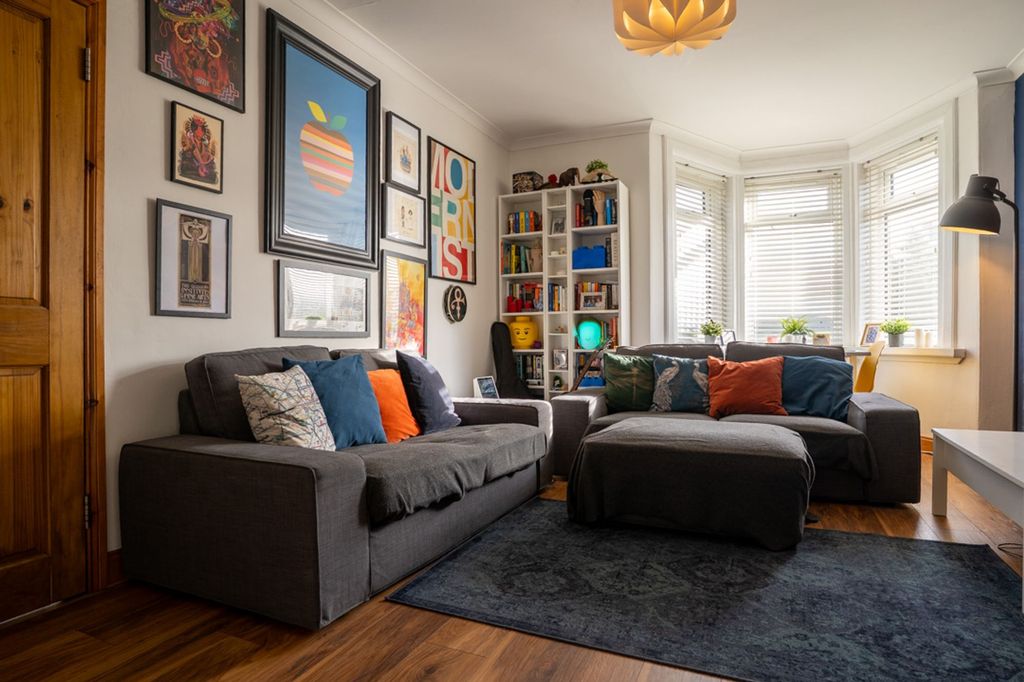 Property photo 3 of 31