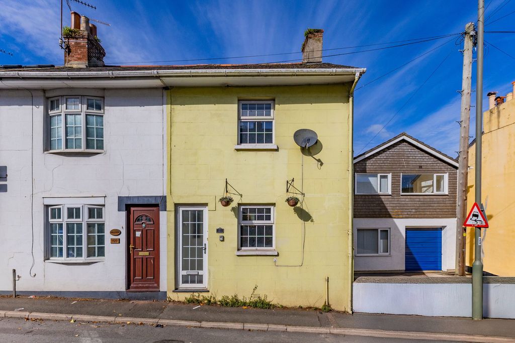 Property photo 1 of 24