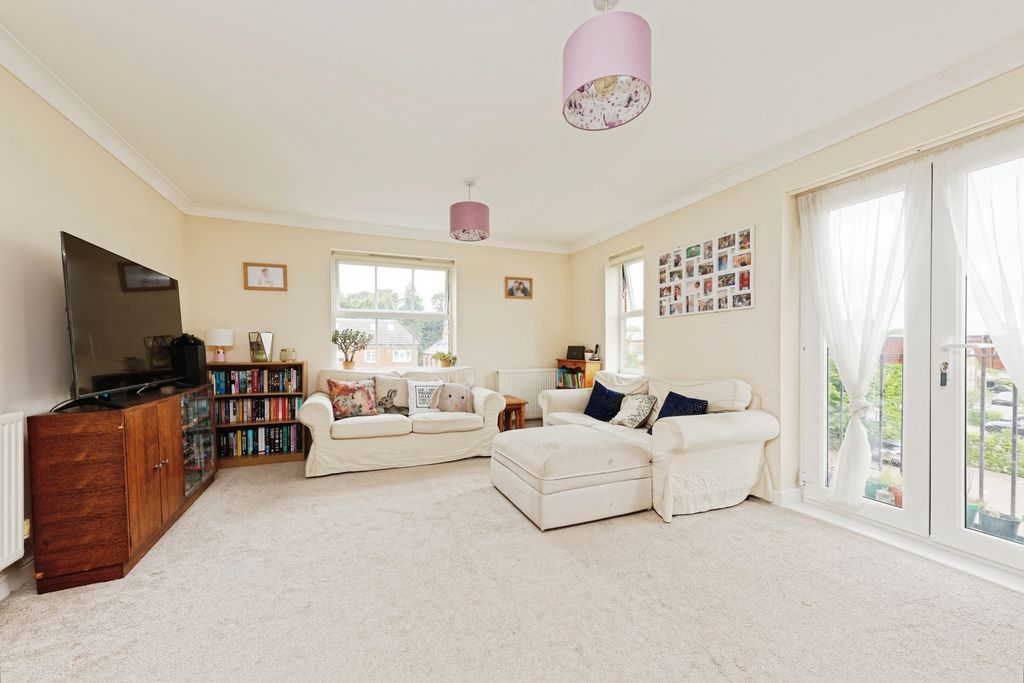 Property photo 3 of 17 Photo