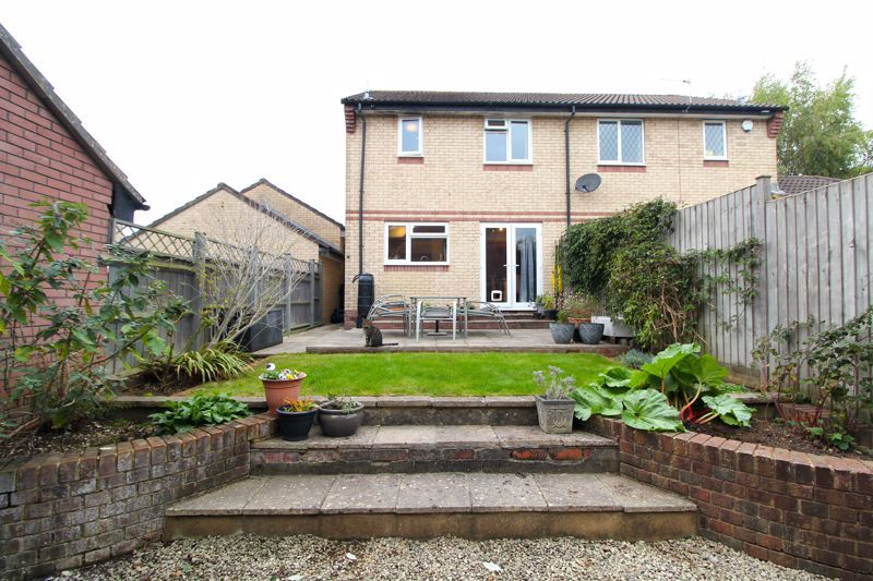 Property photo 3 of 9 Garden