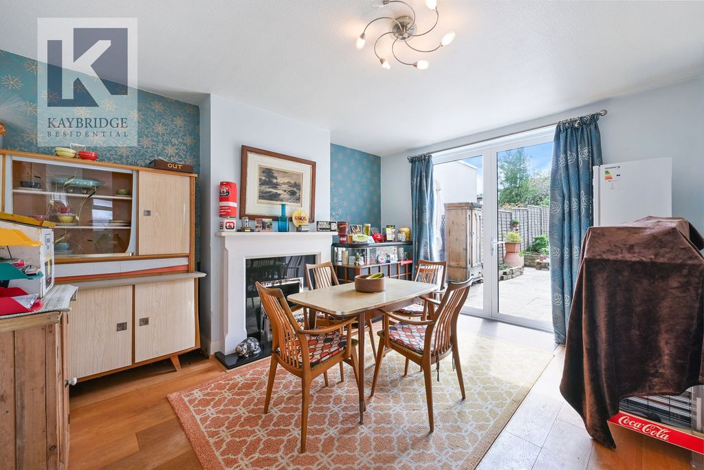 Property photo 3 of 13 Briarwood Road, Stoneleigh - Kt17 2LX
