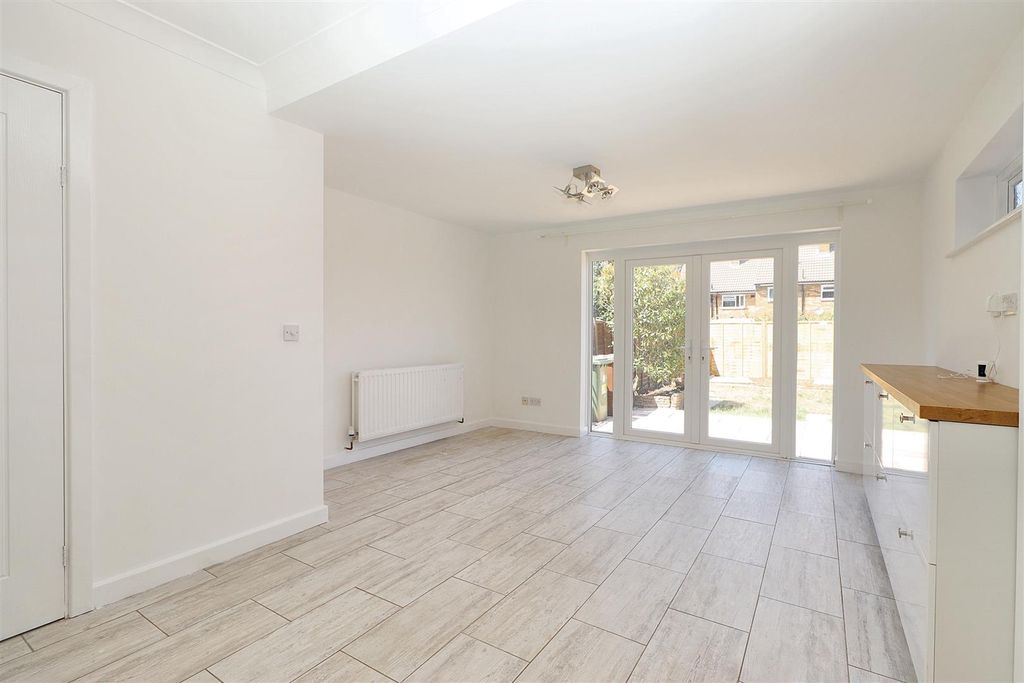 Property photo 3 of 20 Img_8061.Jpg