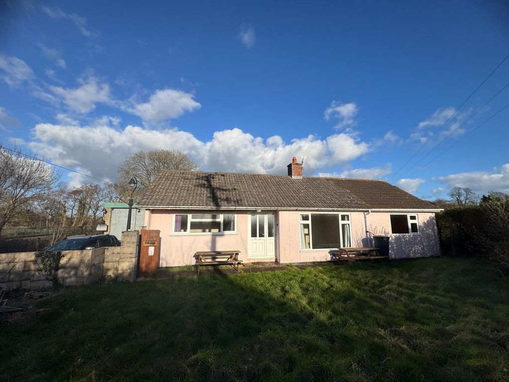 Property photo 2 of 16