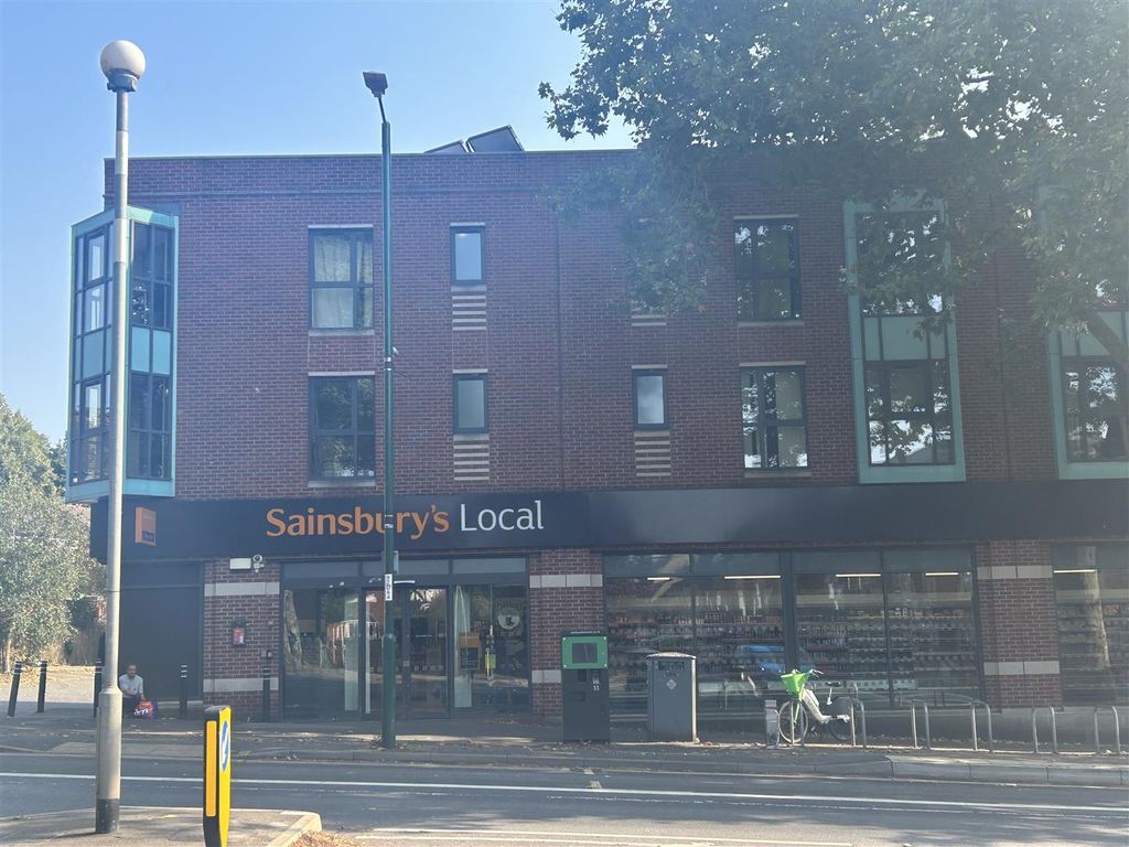 Property photo 1 of 8 Main Road 2.Jpg