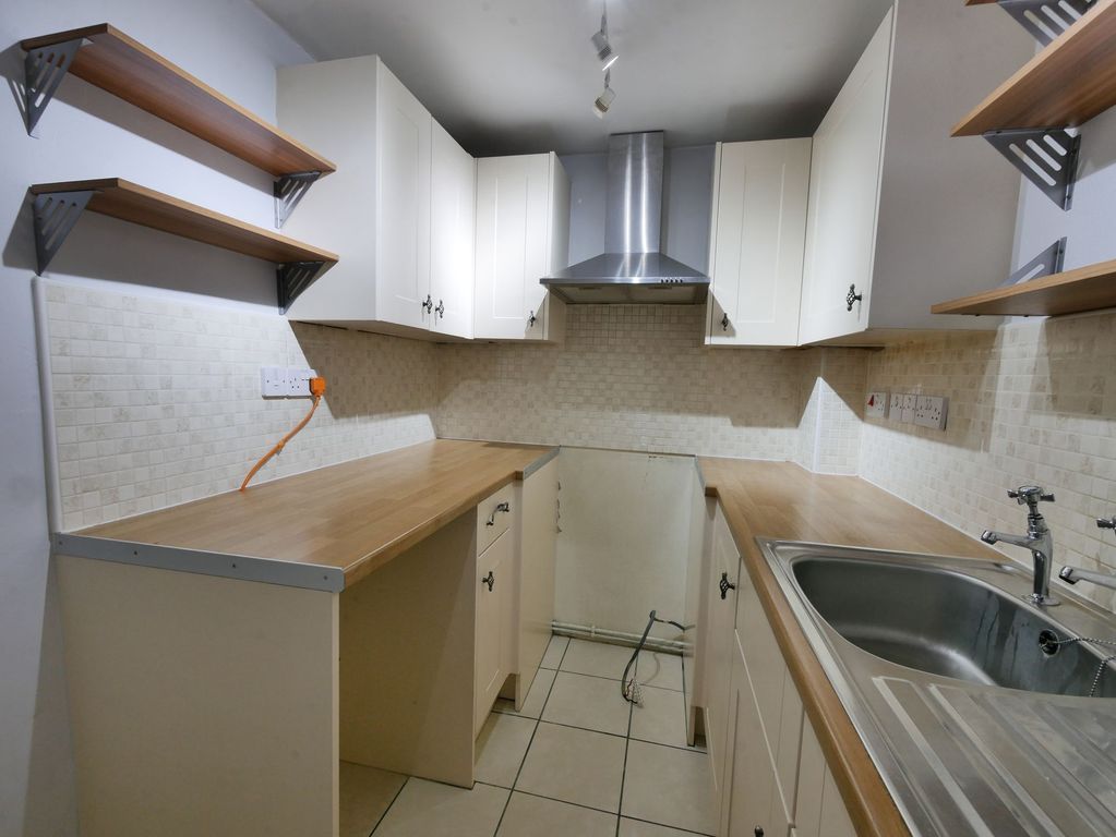 Property photo 2 of 5