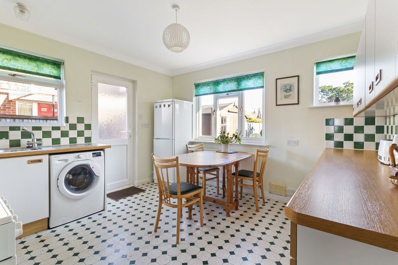 Property photo 3 of 15 Photo 8