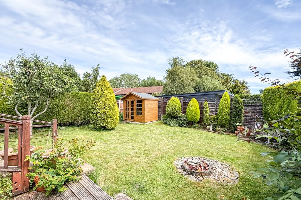 Property photo 2 of 15