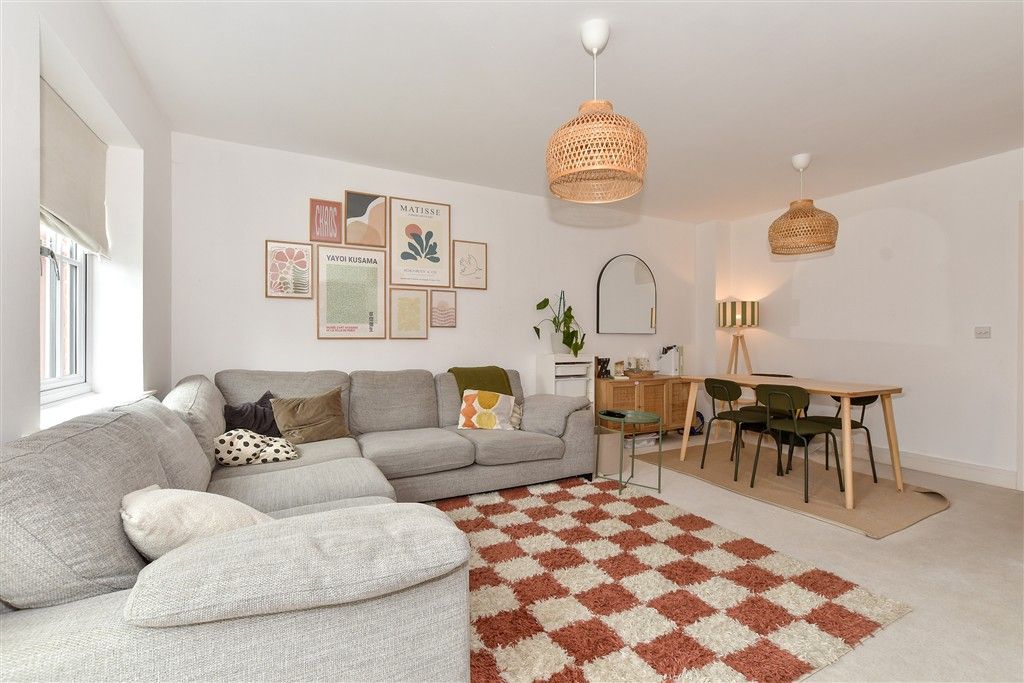 Property photo 1 of 12 Lounge/Dining Room