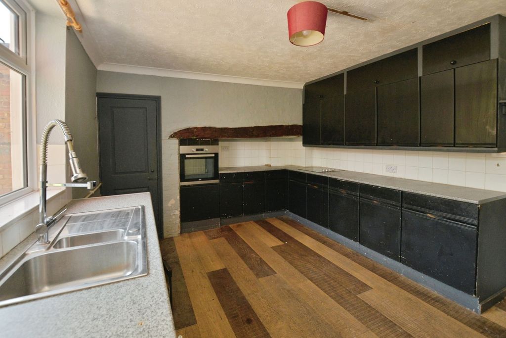 Property photo 3 of 14 Pbox-Img.Jpg