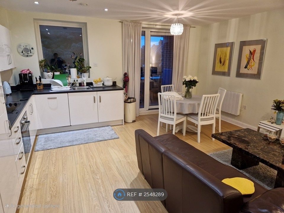 Property photo 1 of 9 Living/Dinning Room