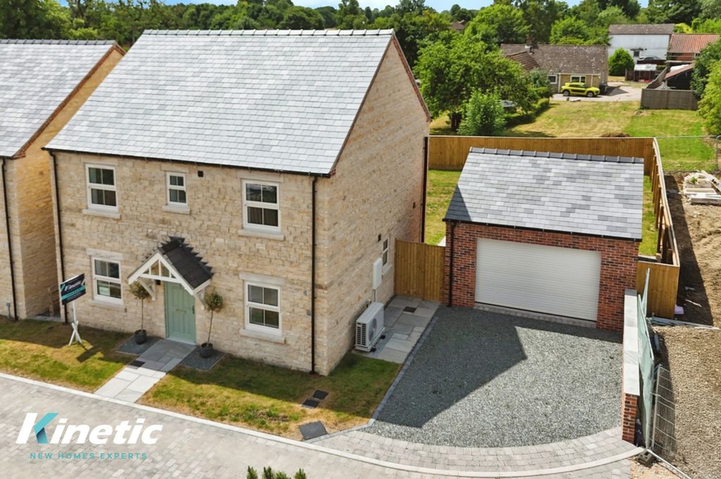 Property photo 1 of 30 4131320