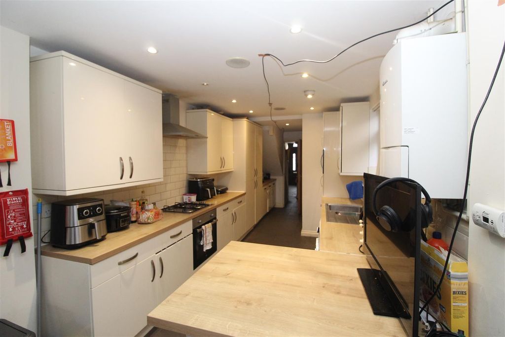 Property photo 1 of 31 Img_6824.Jpg