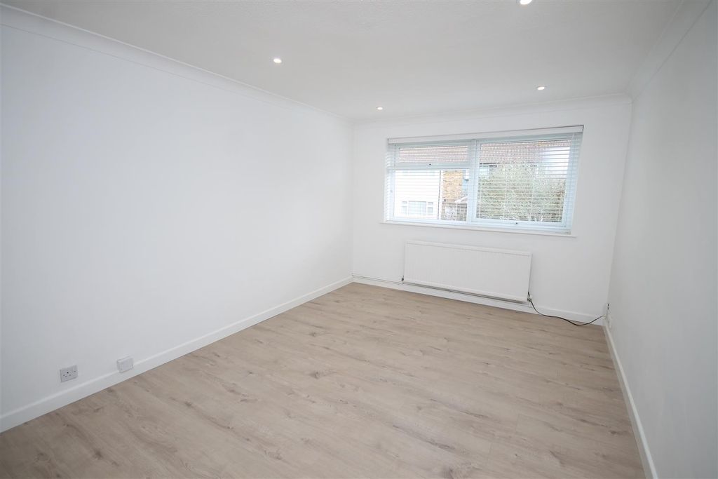 Additional image 6 of 2 bed maisonette for saleRussell Court, Leatherhead KT22
