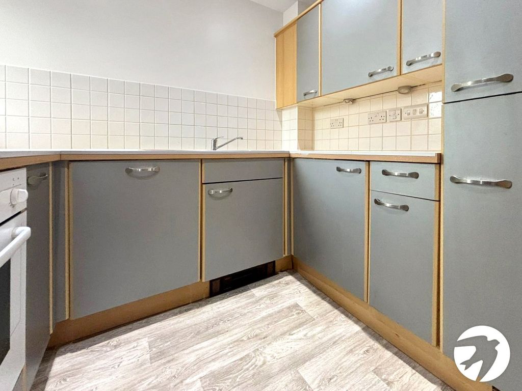 Property photo 3 of 8 Picture No. 33