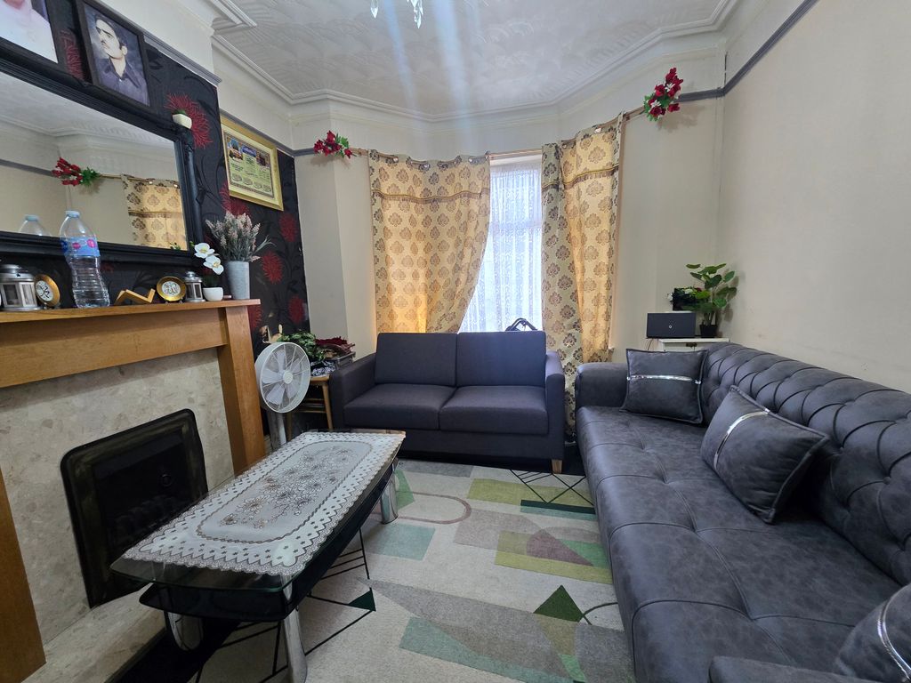 Property photo 3 of 13