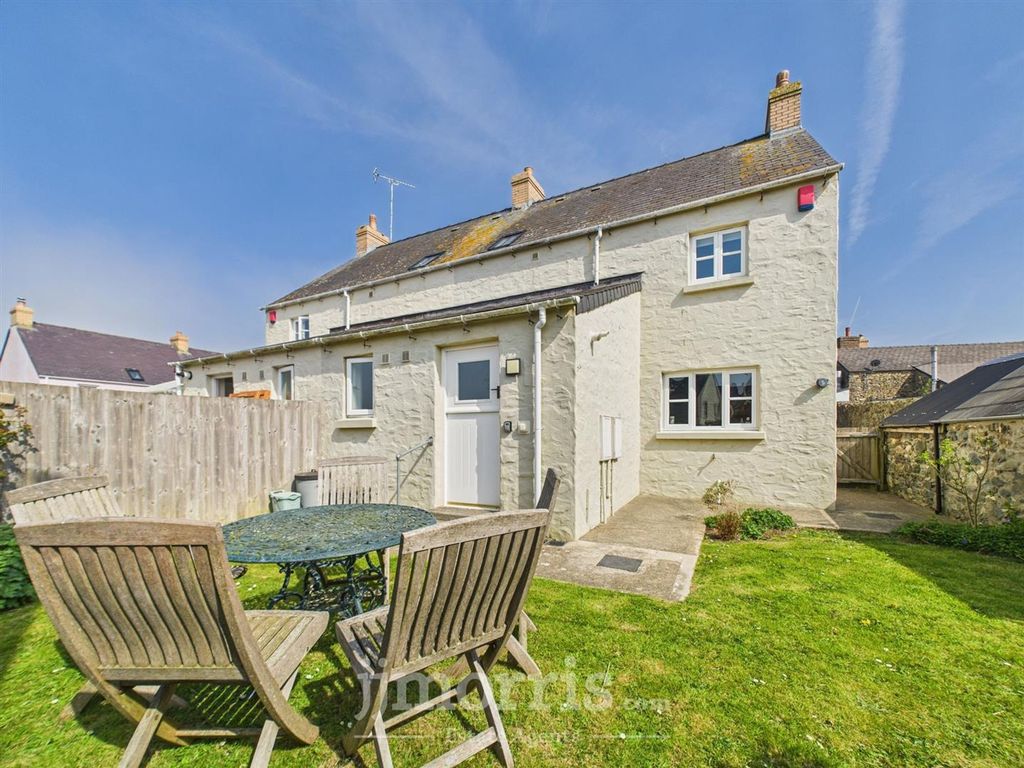 Property photo 3 of 27 Cam02122G0-Pr0284-Still030.Jpg