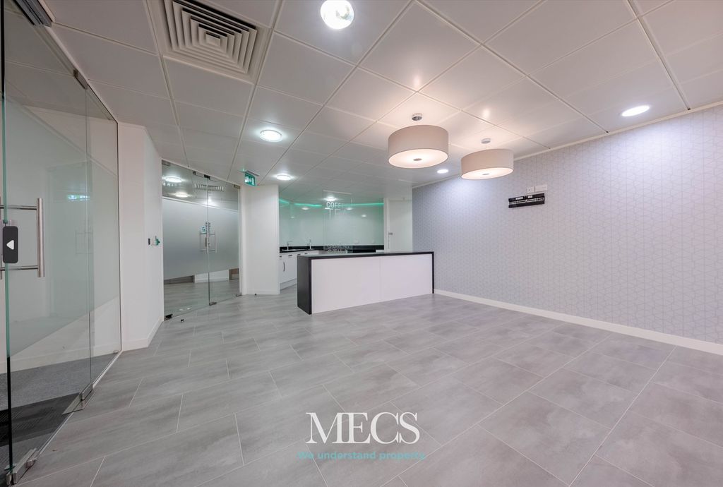 Property photo 2 of 16 4962472