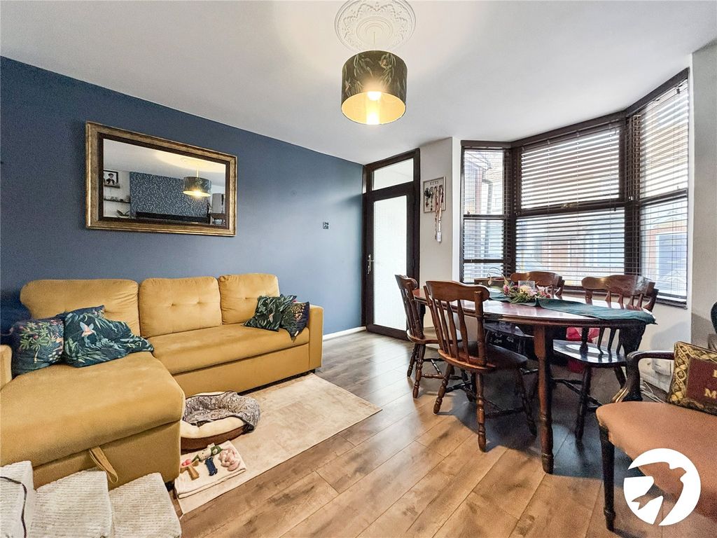 Property photo 2 of 17 Picture No. 03