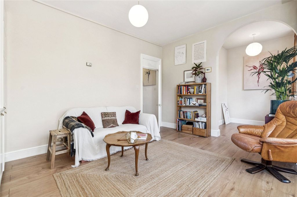 Property photo 3 of 7 Picture No. 09