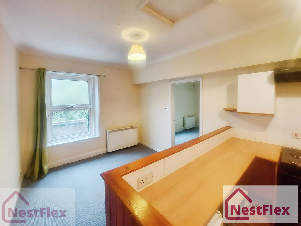 Property photo 3 of 5 d86179ce-11Turnkitchen.Jpg