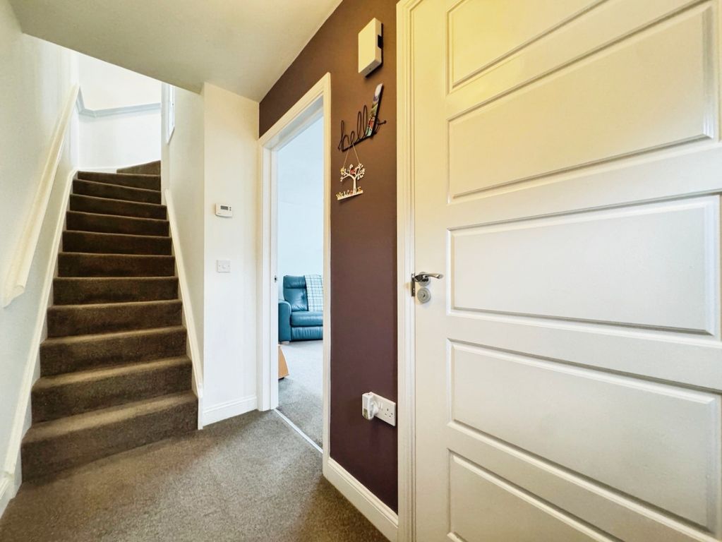 Property photo 2 of 27 4008925