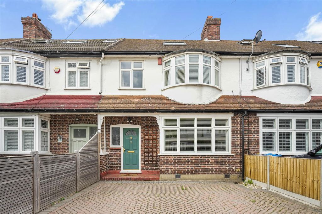 Property photo 1 of 13 External