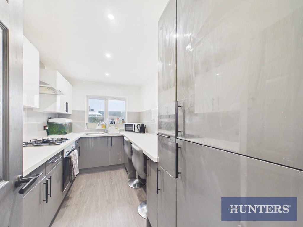 Property photo 2 of 15 Cam01494G0-Pr0514-Still007.Jpg