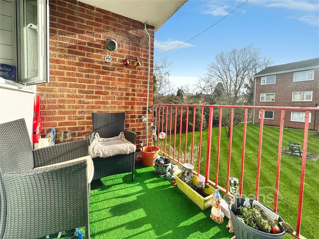 Property photo 2 of 10 Picture No. 06