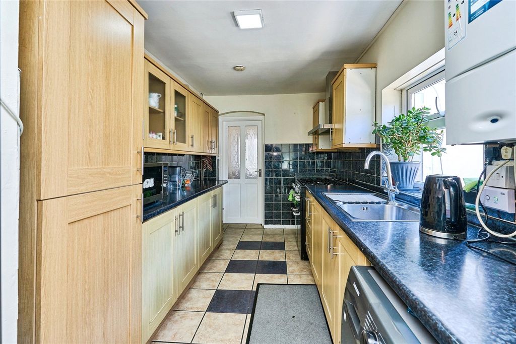 Property photo 3 of 23 Picture No. 23