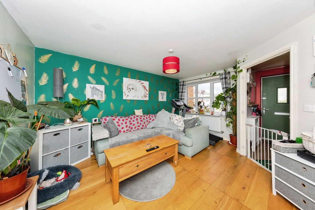 Property photo 3 of 17 Photo