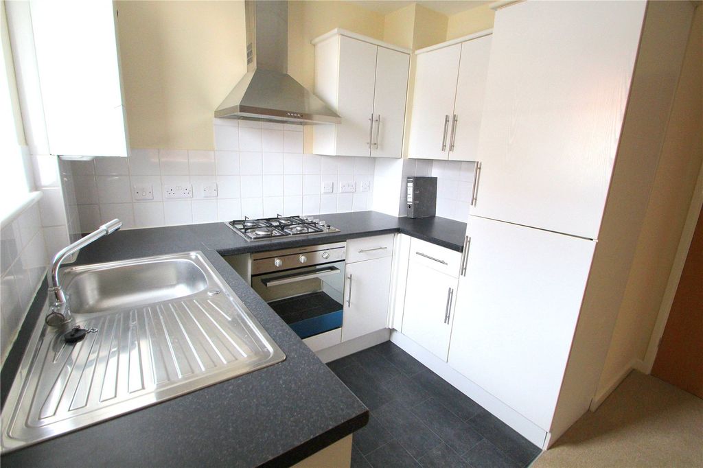 Property photo 2 of 5 Kitchen